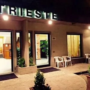 Отель Trieste, Кьянчано-Терме
